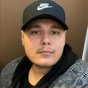 Meet your Posher, Cameron